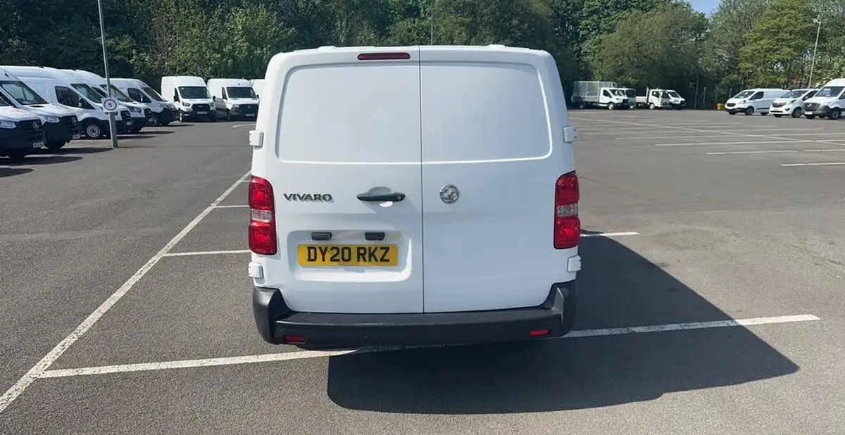2020-vauxhall-vivaro-15td-2900-l2h1-dynamic-big-5