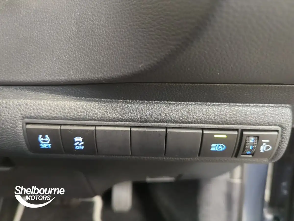2022-toyota-corolla-18-vvt-i-icon-tech-saloon-4d-big-34