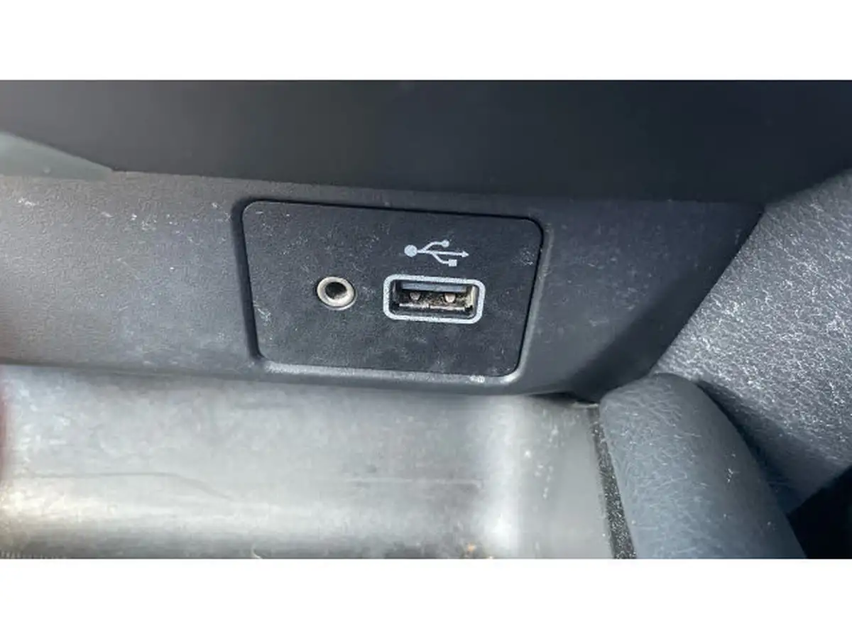 2023-nissan-juke-10-dig-t-n-connecta-dct-big-24