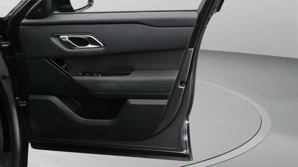 2022-land-rover-range-rover-velar-20-d200-velar-big-15