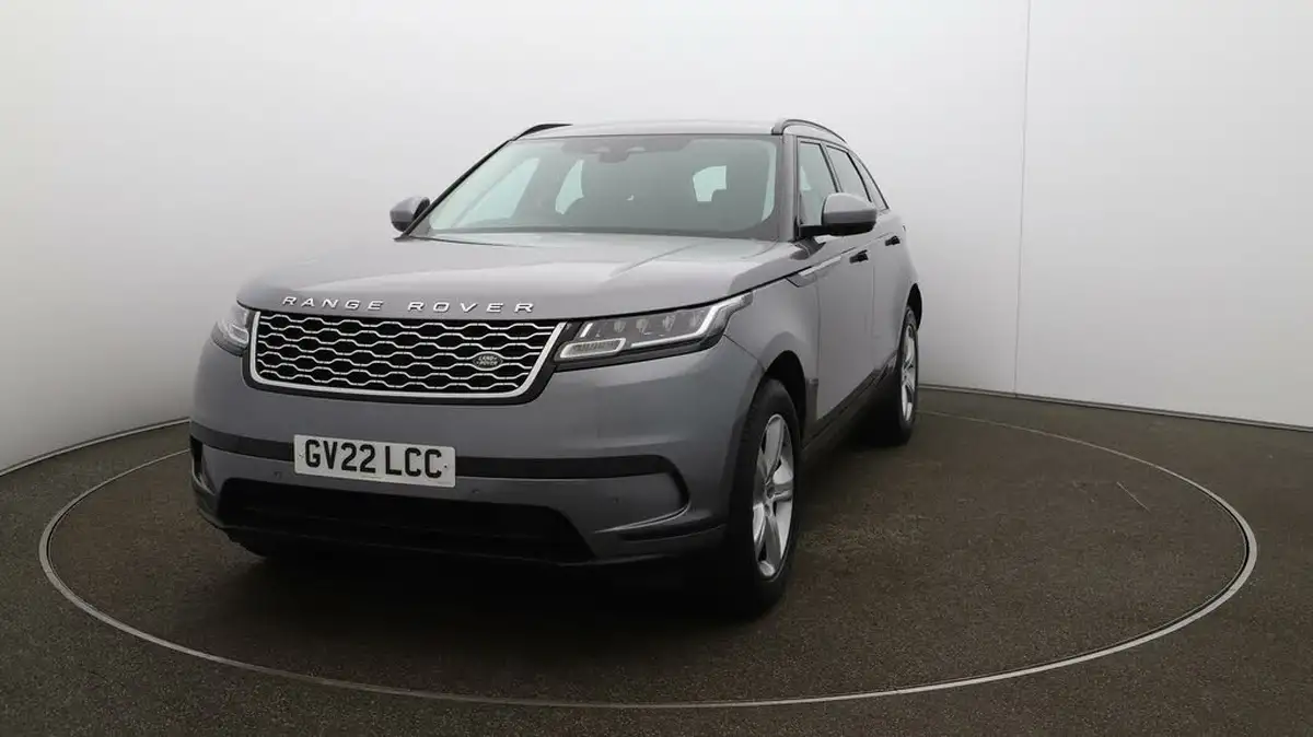 2022-land-rover-range-rover-velar-20-d200-velar-big-39