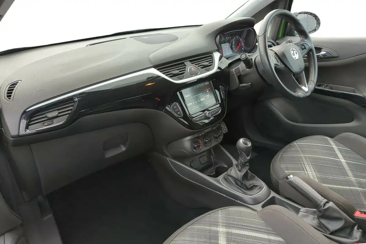 2016-vauxhall-corsa-10i-turbo-limited-edition-ssecoflex-3d-big-14
