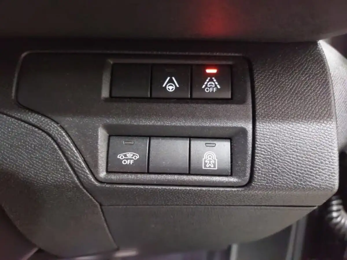 2022-peugeot-3008-suv-12-puretech-gt-premium-big-17