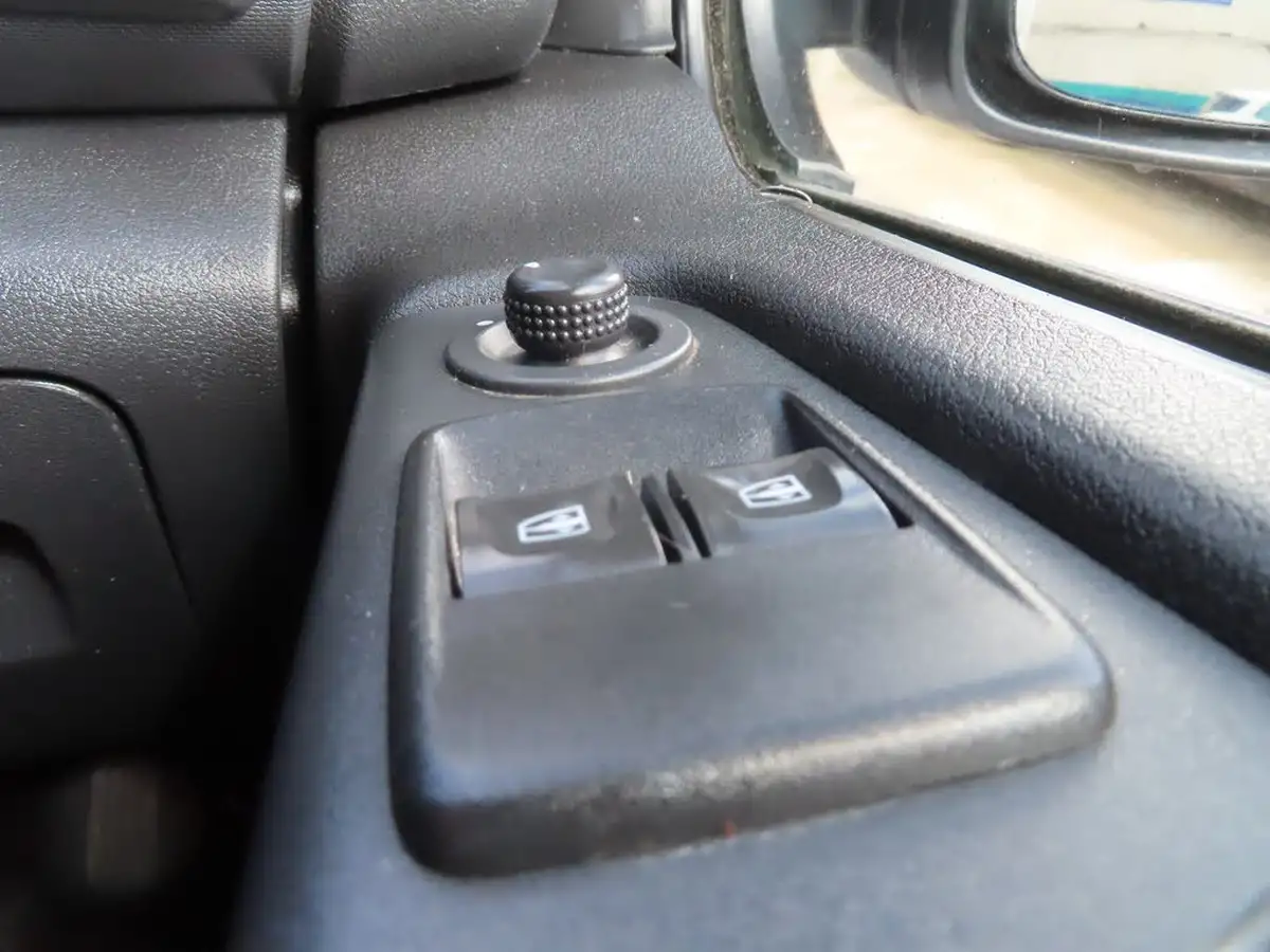 2021-renault-trafic-20dci-ll30-energy-120-business-panel-big-29
