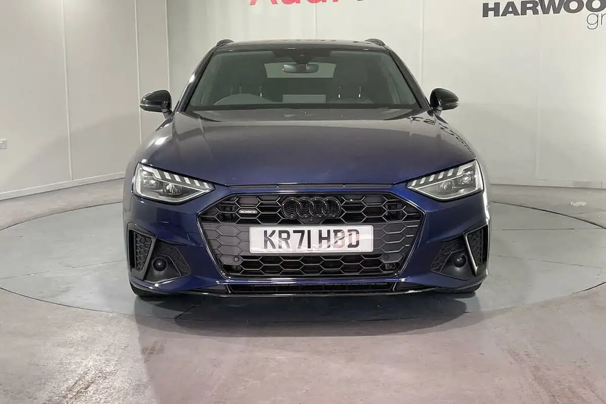 2022-audi-a4-avant-20-40-tdi-black-edition-big-11