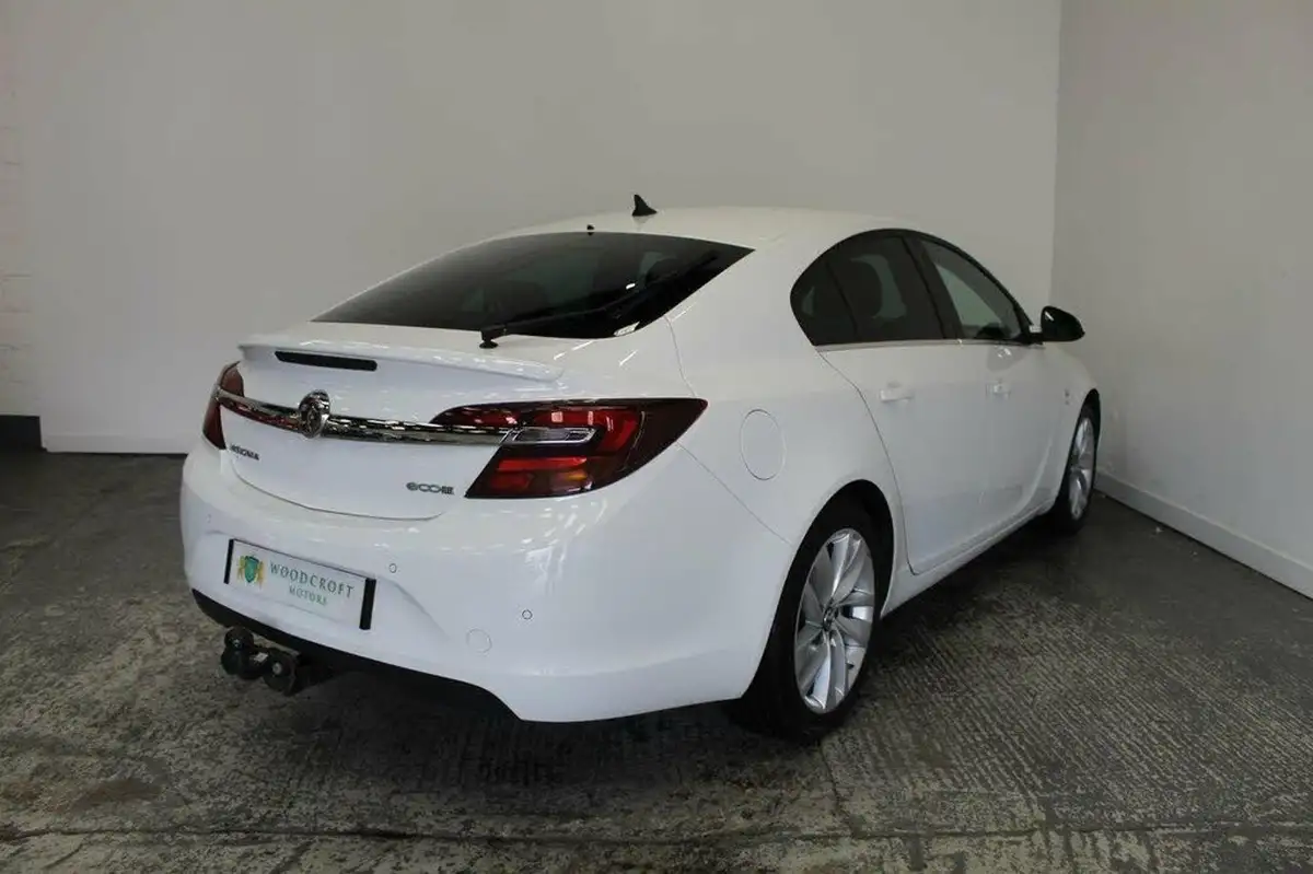 2015-vauxhall-insignia-20cdti-sri-140ps-navss-ecoflex-hatchback-5d-big-7