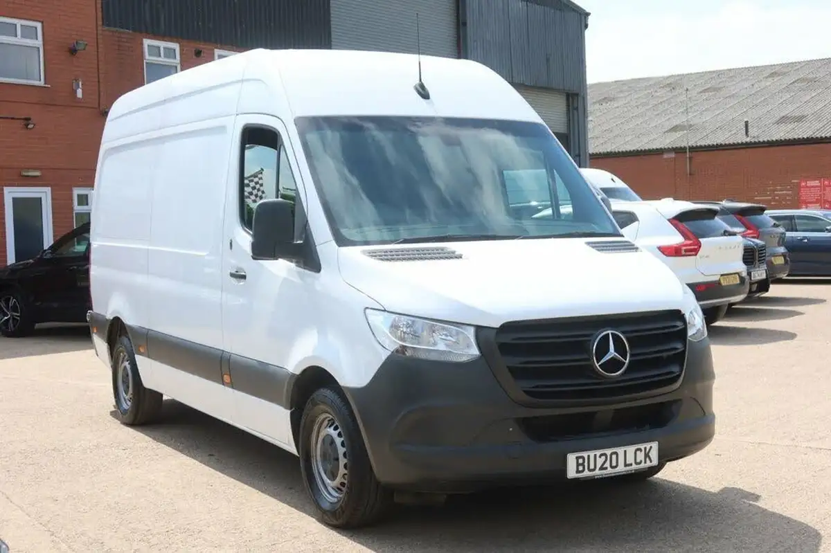 2019-mercedes-benz-sprinter-21cdi-316-l2h1-163pseu6b-panel-van-rwd-eco-gear-360-big-8