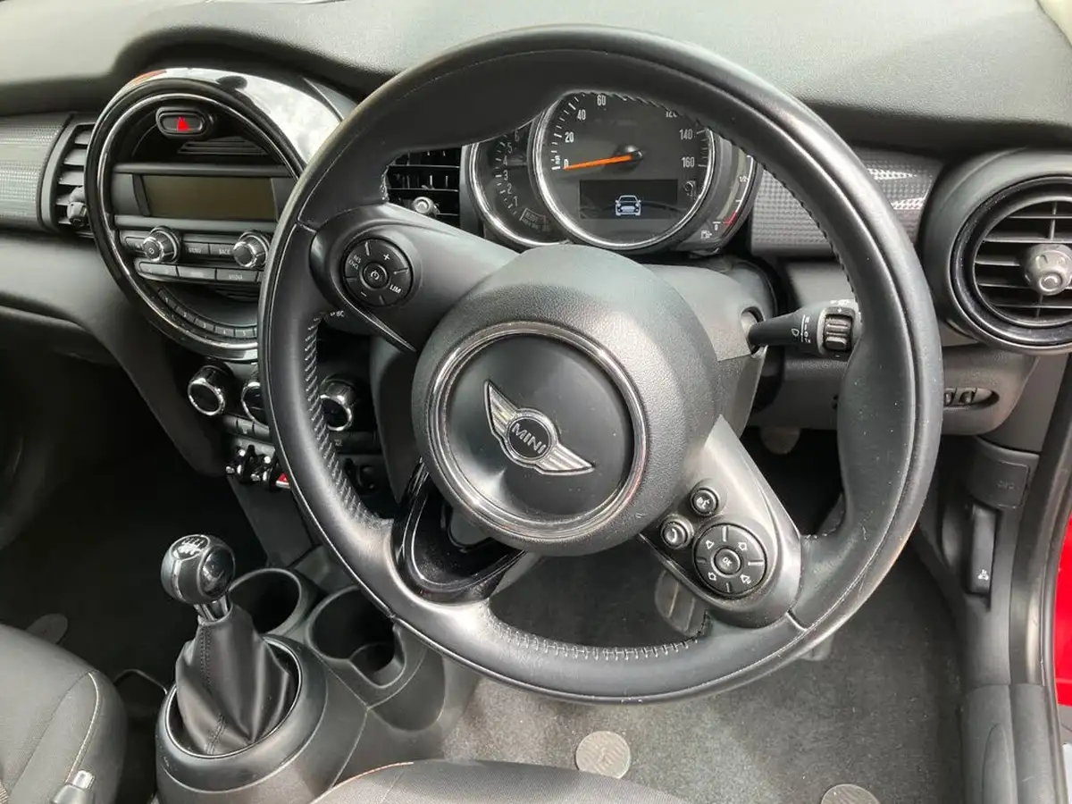 2017-mini-cooper-15-cooper-ss-hatchback-3d-big-9