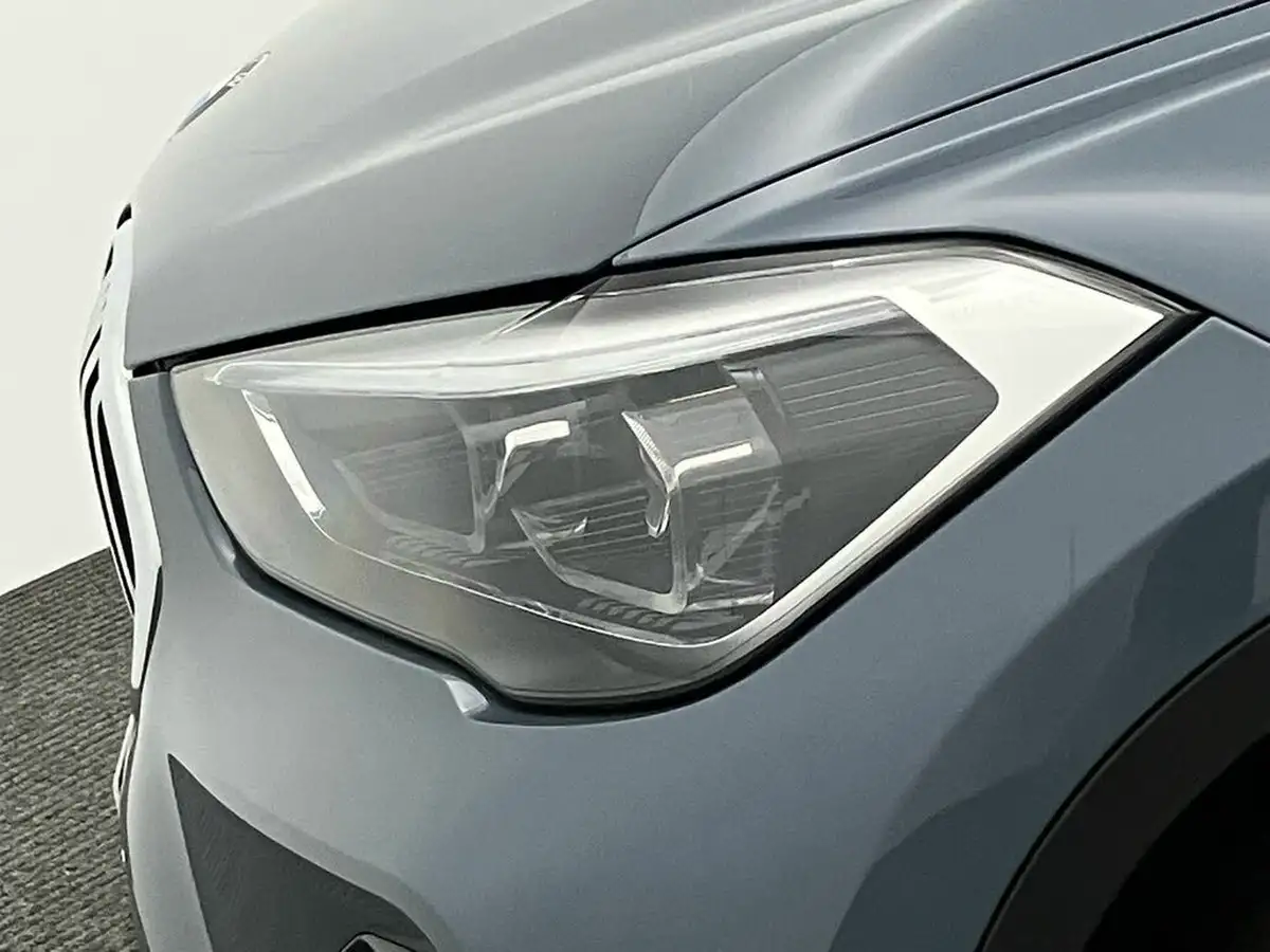 2022-bmw-x1-20td-sdrive18d-xline-sport-auto-big-14