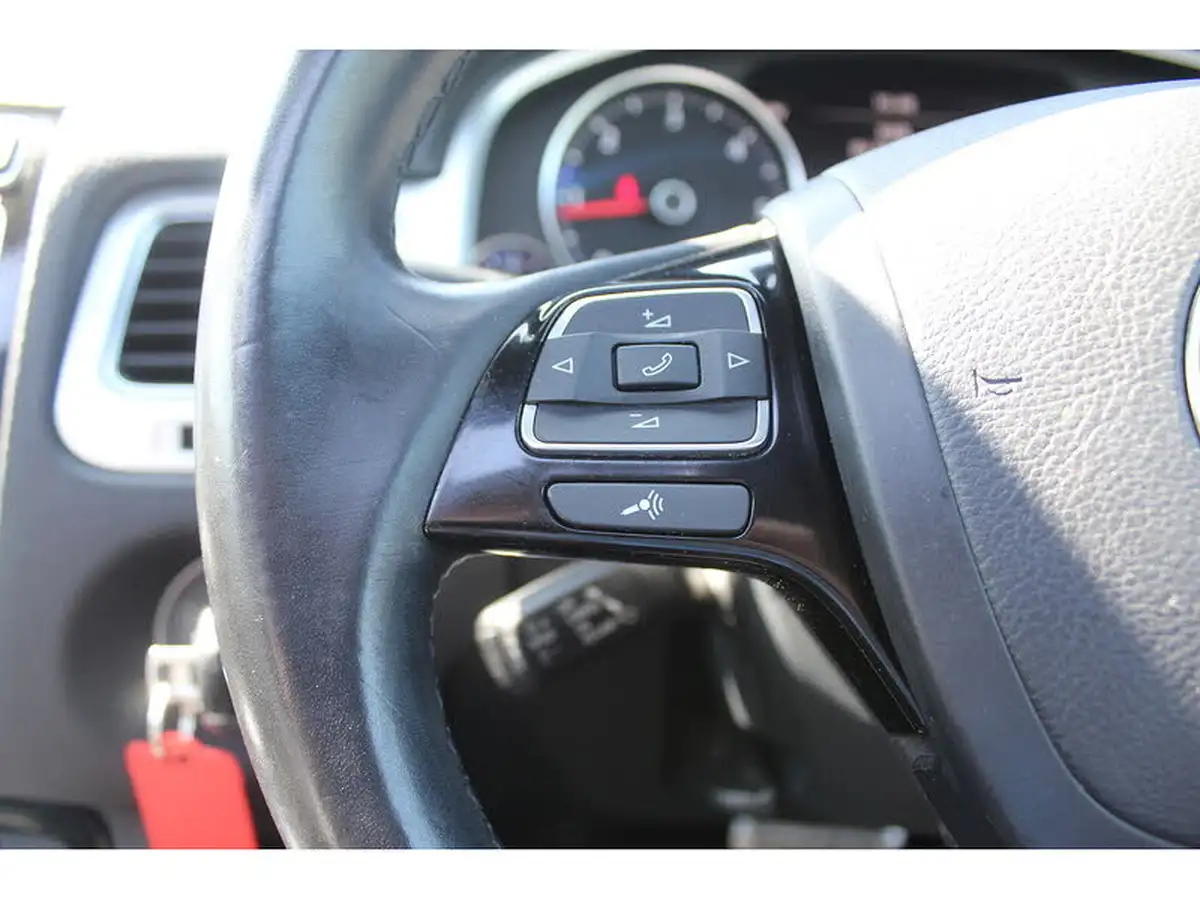 2017-volkswagen-touareg-30tdi-r-line-plus-262ps-ss-2967cc-big-25