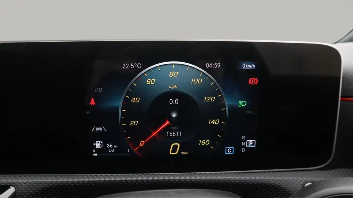 2021-mercedes-benz-a-class-20d-a220d-amg-line-executive-saloon-4d-big-10