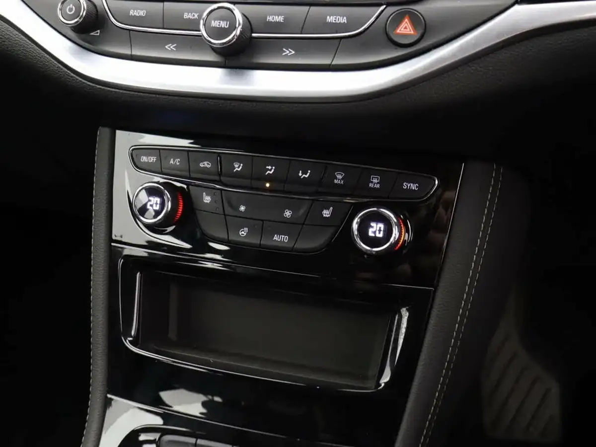 2019-vauxhall-astra-16cdti-elite-nav-136ps-ss-blueinjection-sport-tourer-auto-big-32