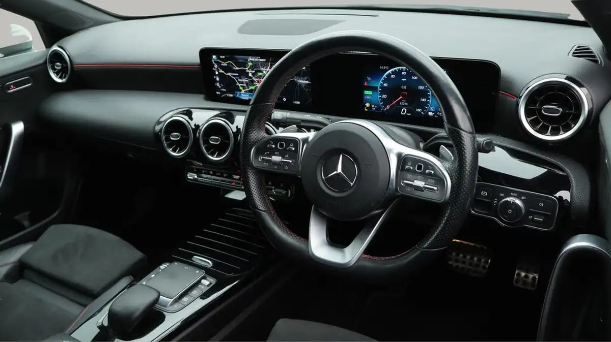 2021-mercedes-benz-a-class-13-a250e-amg-line-executive-saloon-4d-big-10