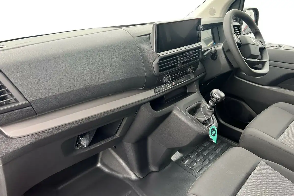 2024-vauxhall-vivaro-20td-xl-pro-big-14