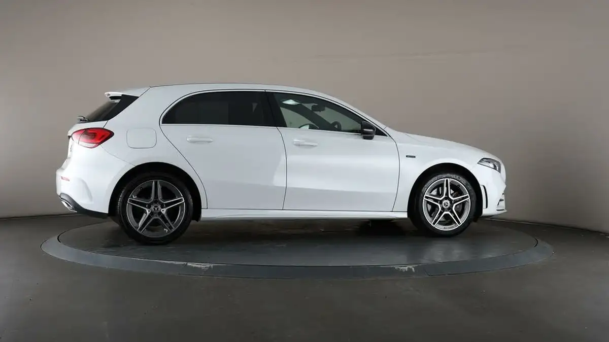 2021-mercedes-benz-a-class-13-a250e-amg-line-hatchback-5d-big-62