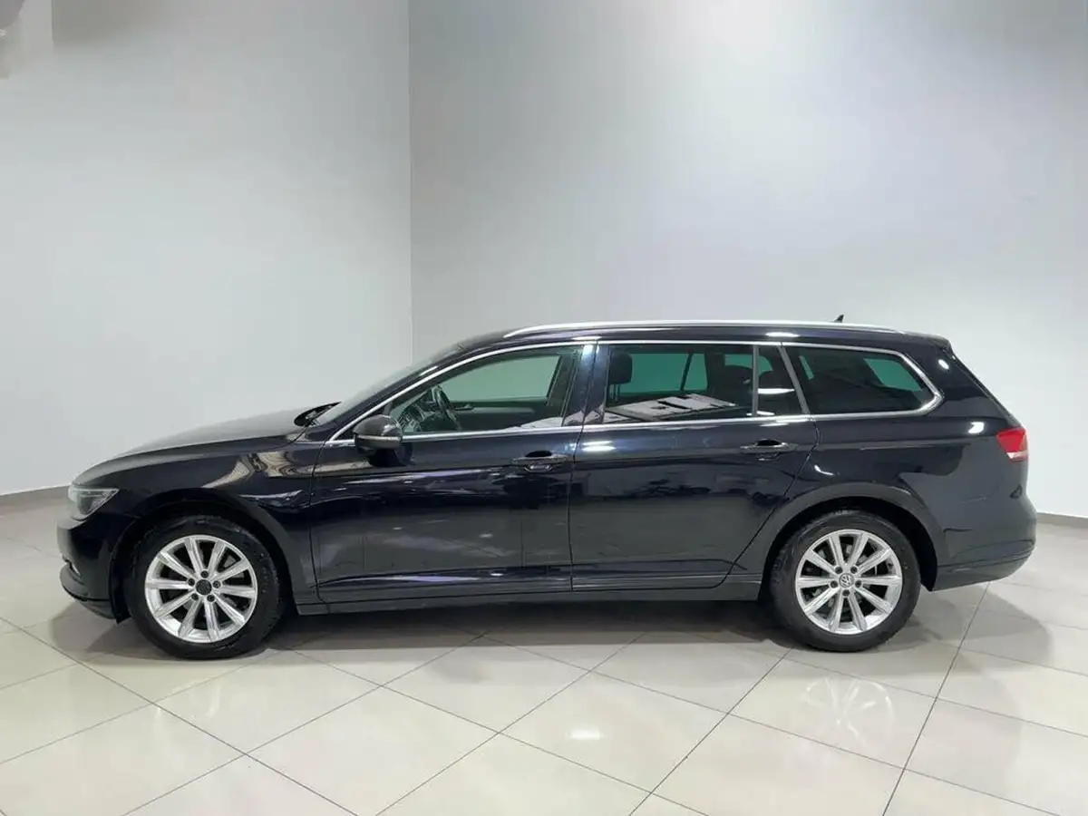 2015-volkswagen-passat-20tdi-se-business-bmtss-estate-5d-big-5