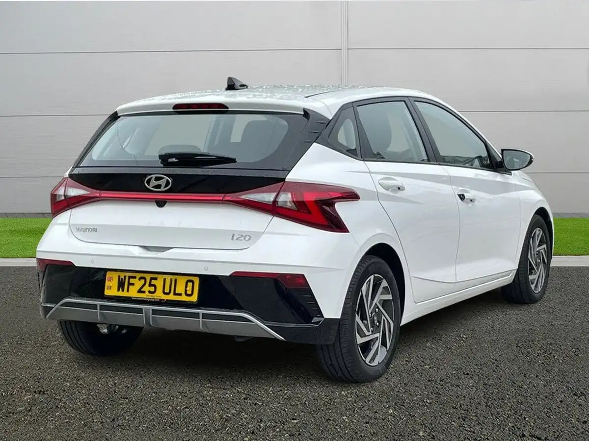 2025-hyundai-i20-10-t-gdi-advance-big-6