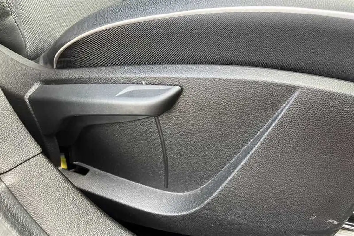 2022-renault-captur-13-tce-se-edition-edc-auto-big-27