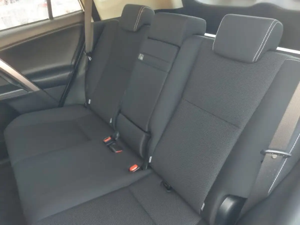 2017-toyota-rav4-25-vvt-i-icon-big-5