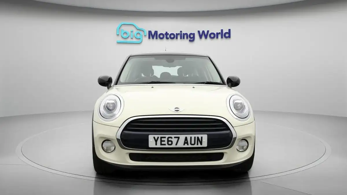 2017-mini-cooper-15-cooper-ss-hatchback-5d-big-2