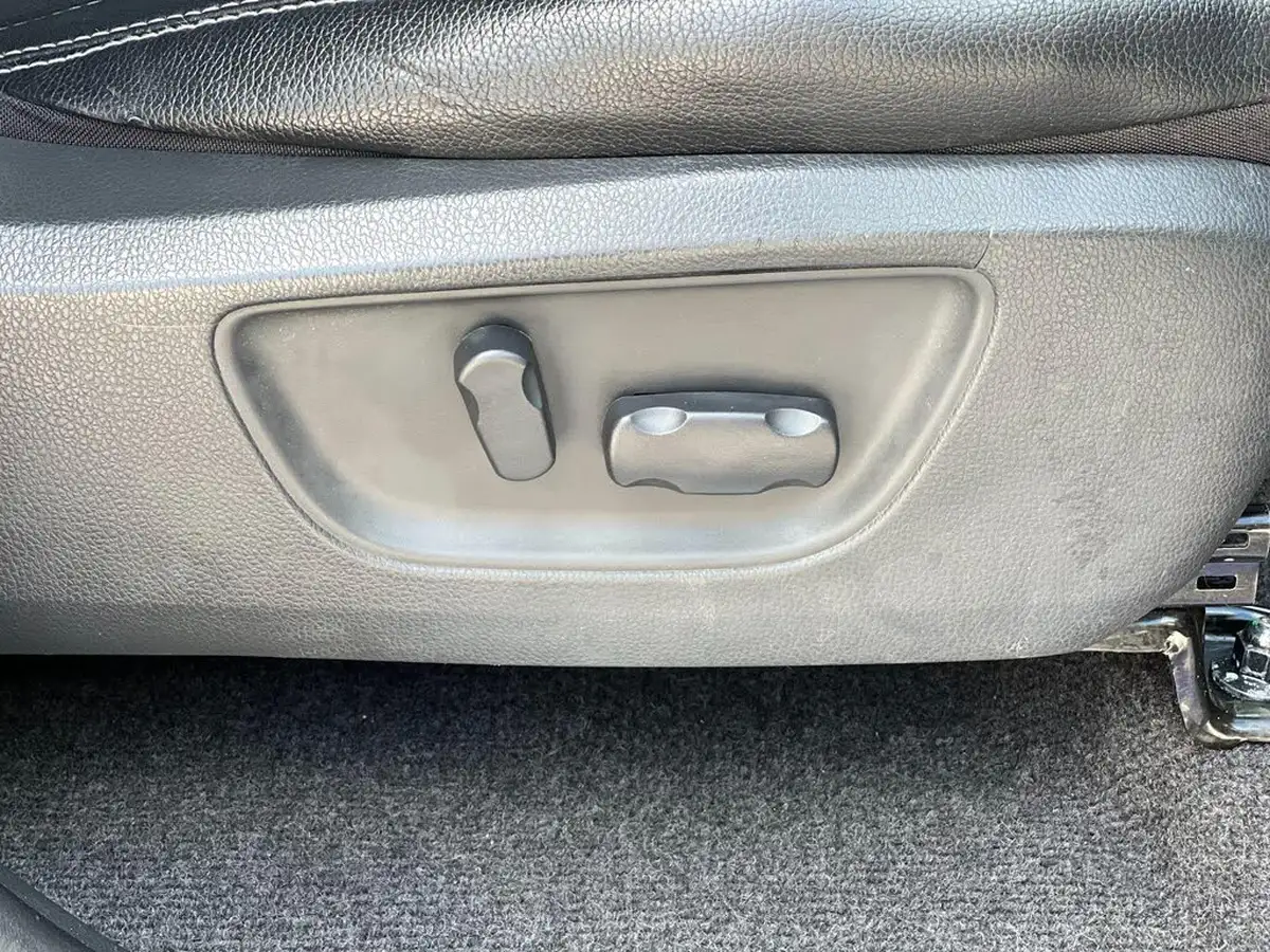 2018-mitsubishi-l200-24di-d-barbarian-eu6b-auto-big-29