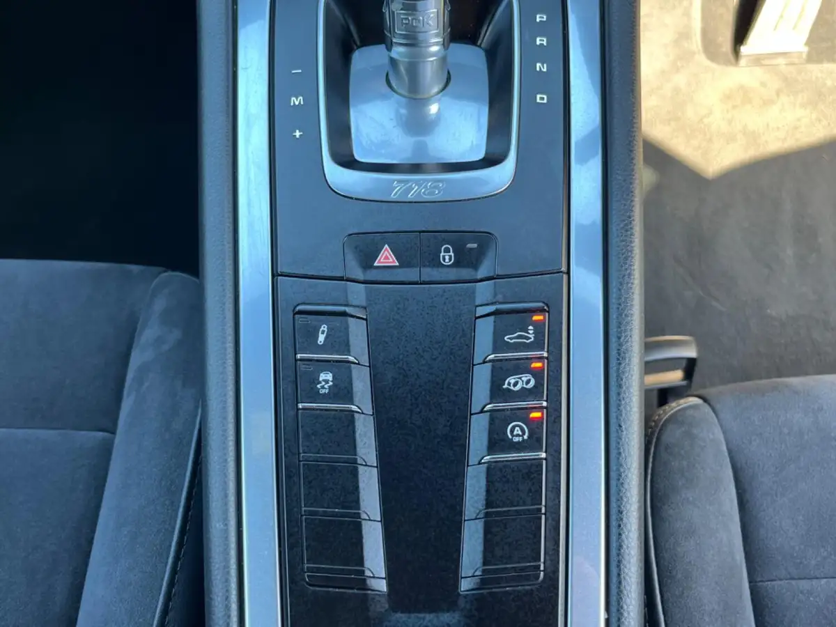 2018-porsche-cayman-718-25-cayman-gts-ss-pdk-big-37