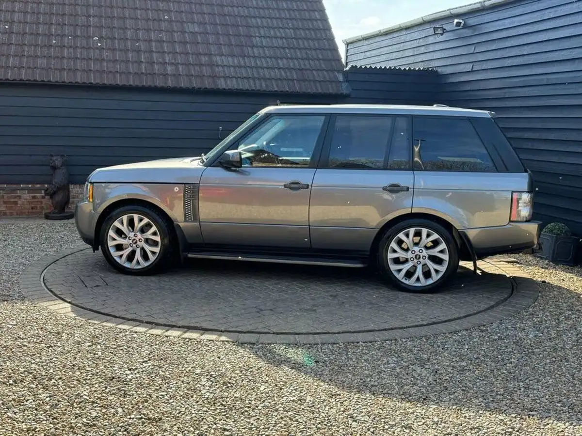 2011-land-rover-range-rover-44td-vogue-big-22