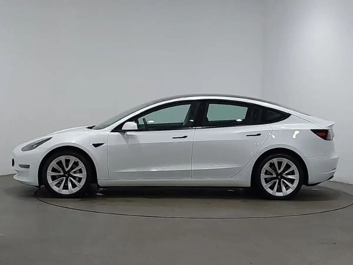 2021-tesla-model-3-e-long-range-awd-big-3