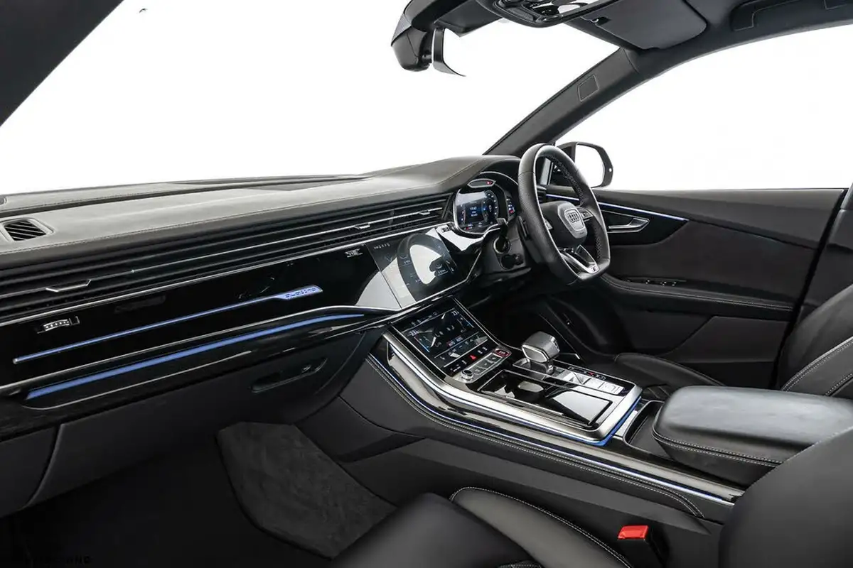 2022-audi-sq8-40-tfsi-black-edition-big-10