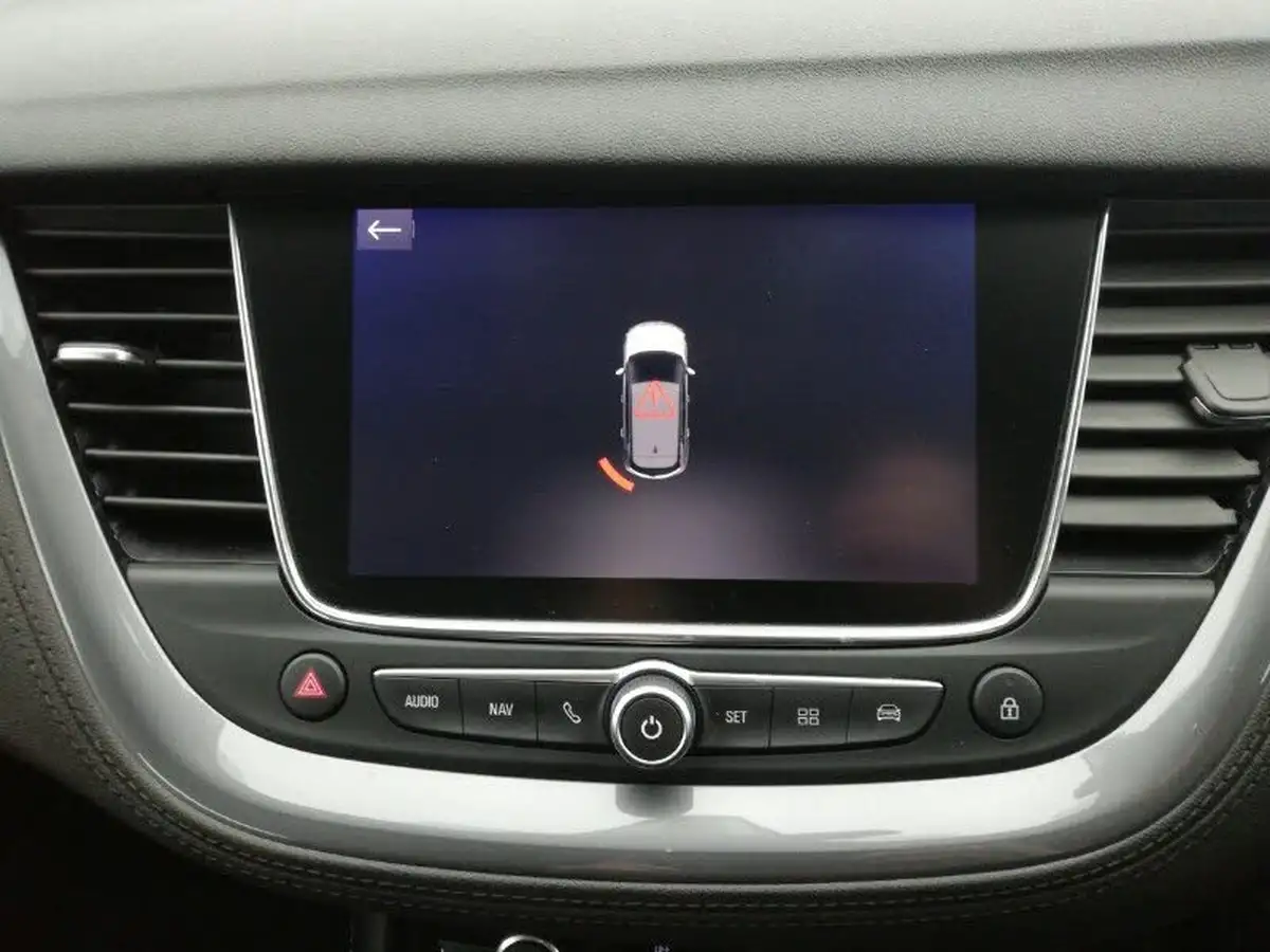 2018-vauxhall-grandland-x-12-tech-line-nav-130ps-big-9