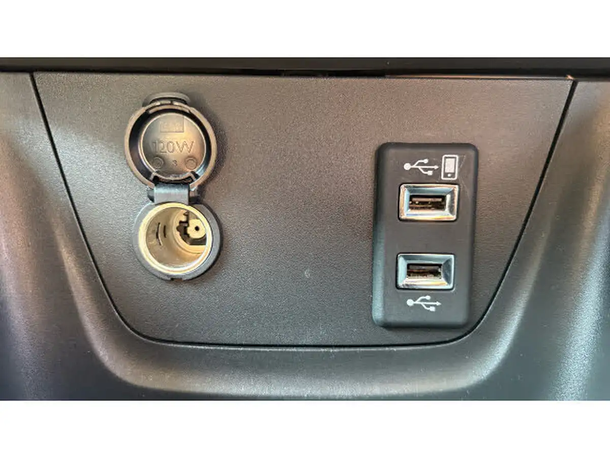 2022-vauxhall-crossland-12-elite-edition-130ps-auto-big-40
