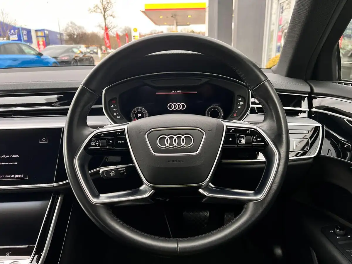 2021-audi-a8-30-55-tfsi-black-edition-big-18