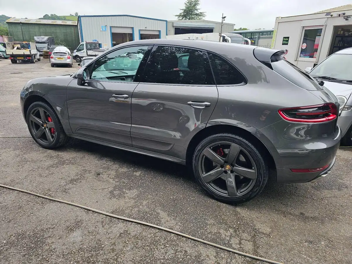 2015-porsche-macan-36-turbo-big-5