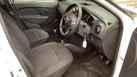 2018-dacia-sandero-10-sce-essential-small-8