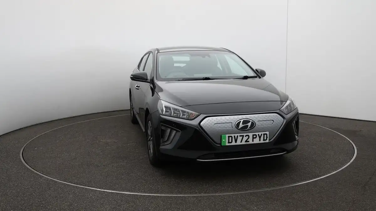 2022-hyundai-ioniq-e-premium-electric-big-35