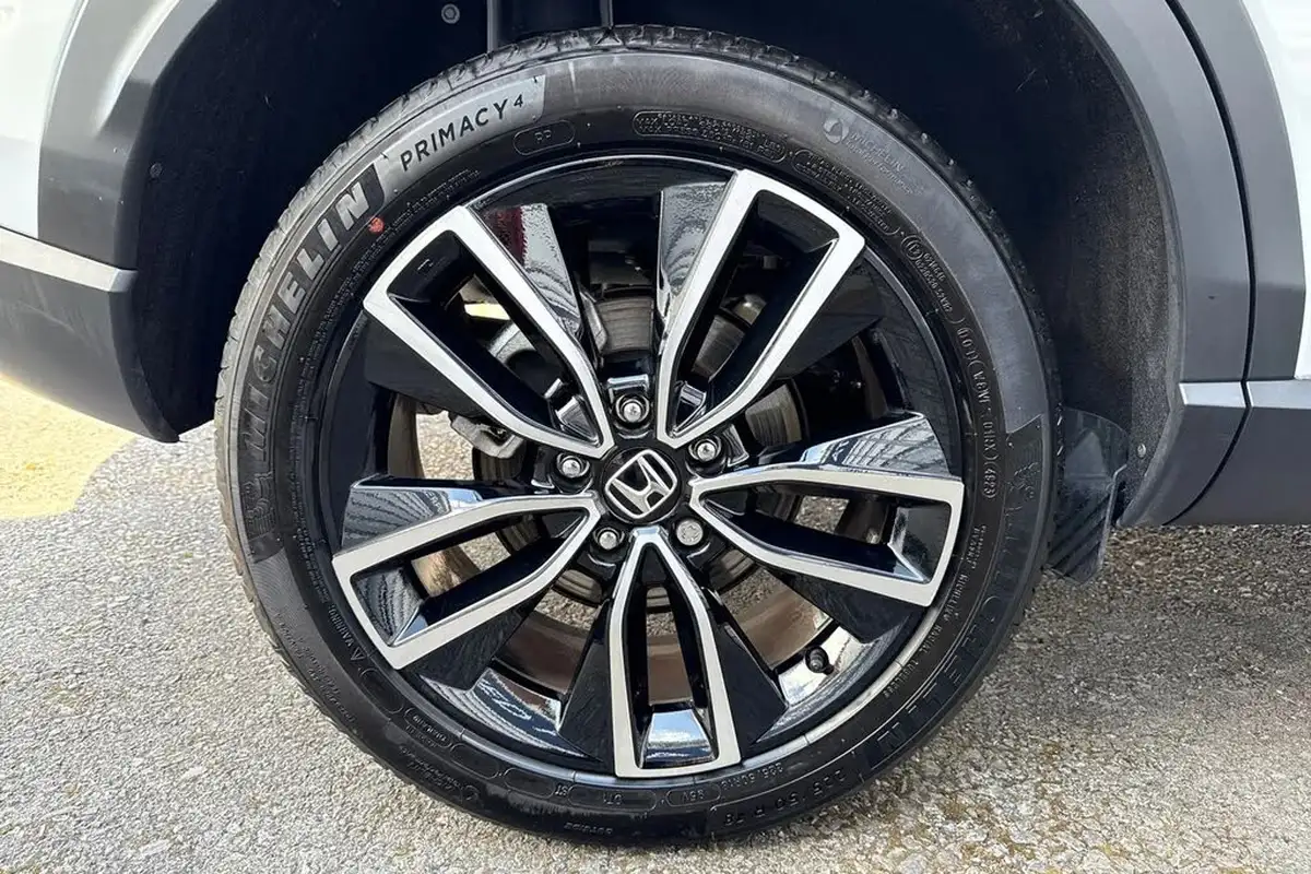 2024-honda-hr-v-15-i-mmd-elegance-big-13