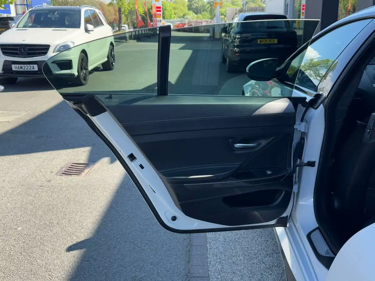 2018-bmw-6-series-44-m6-gran-coupe-4d-big-54