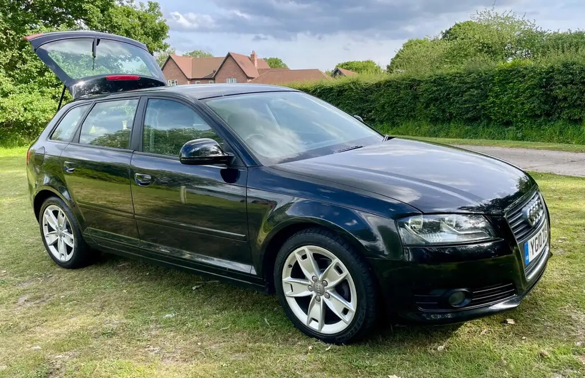 2010-audi-a3-16td-sportback-5d-big-0