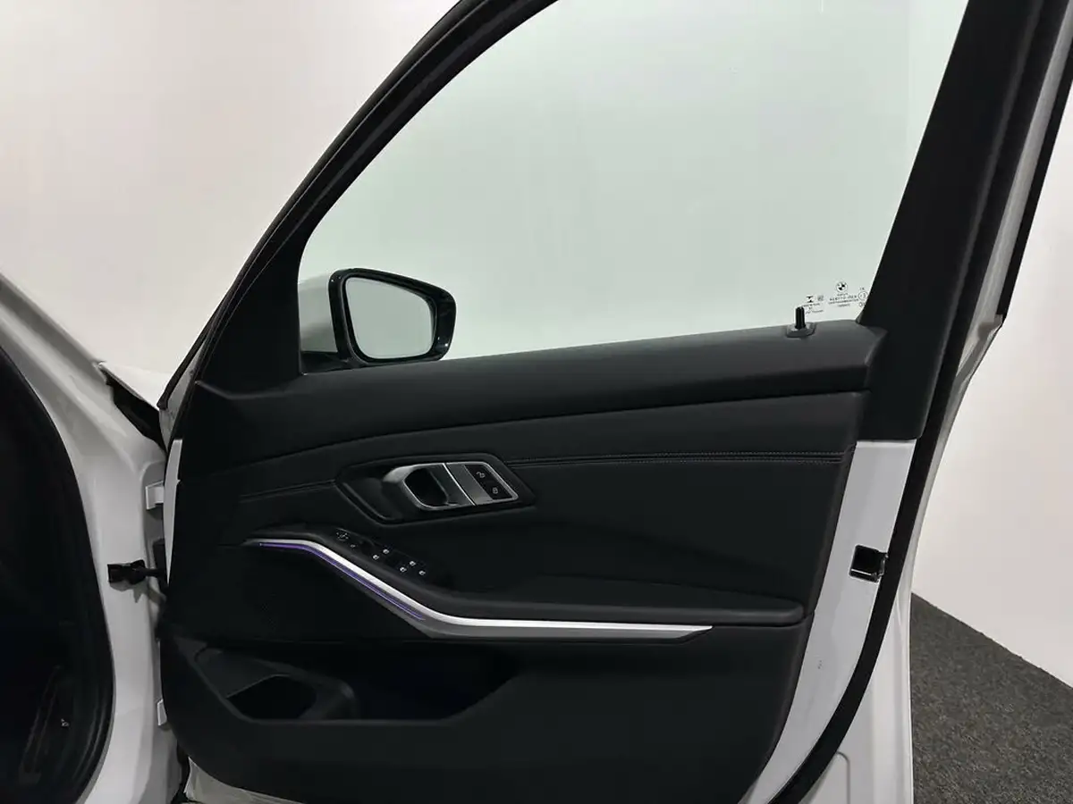 2020-bmw-3-series-20-320i-m-sport-tu-saloon-4d-big-30