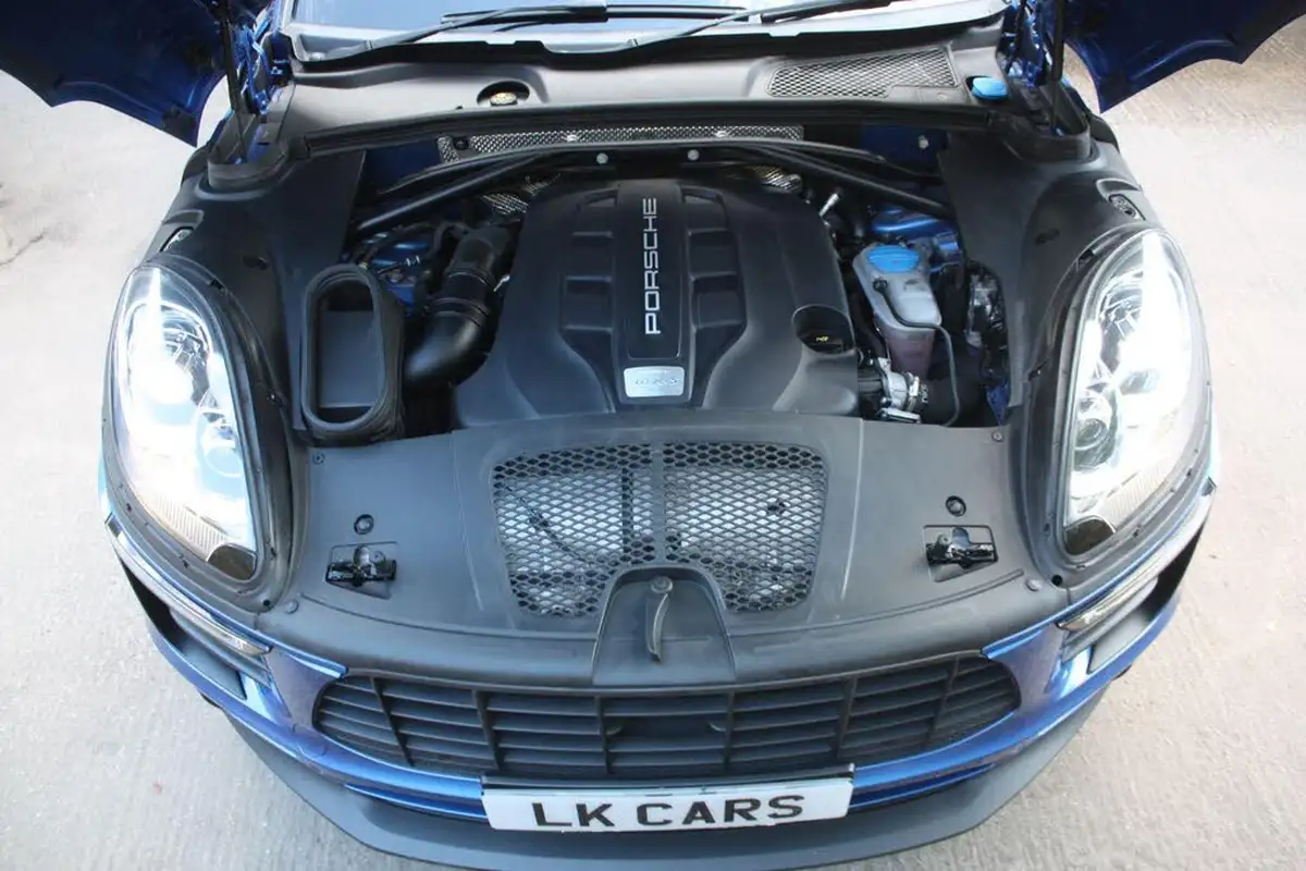 2015-porsche-macan-30td-s-big-24