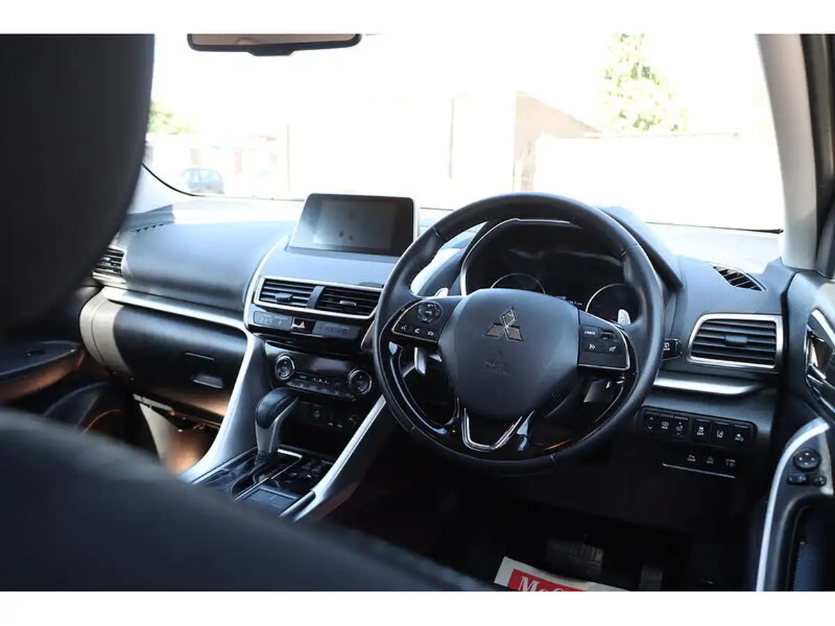 2019-mitsubishi-eclipse-cross-15-3-auto-big-43