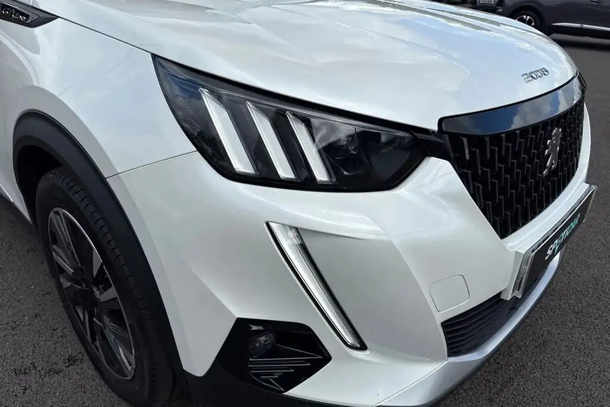2020-peugeot-2008-suv-12-puretech-gt-line-big-8