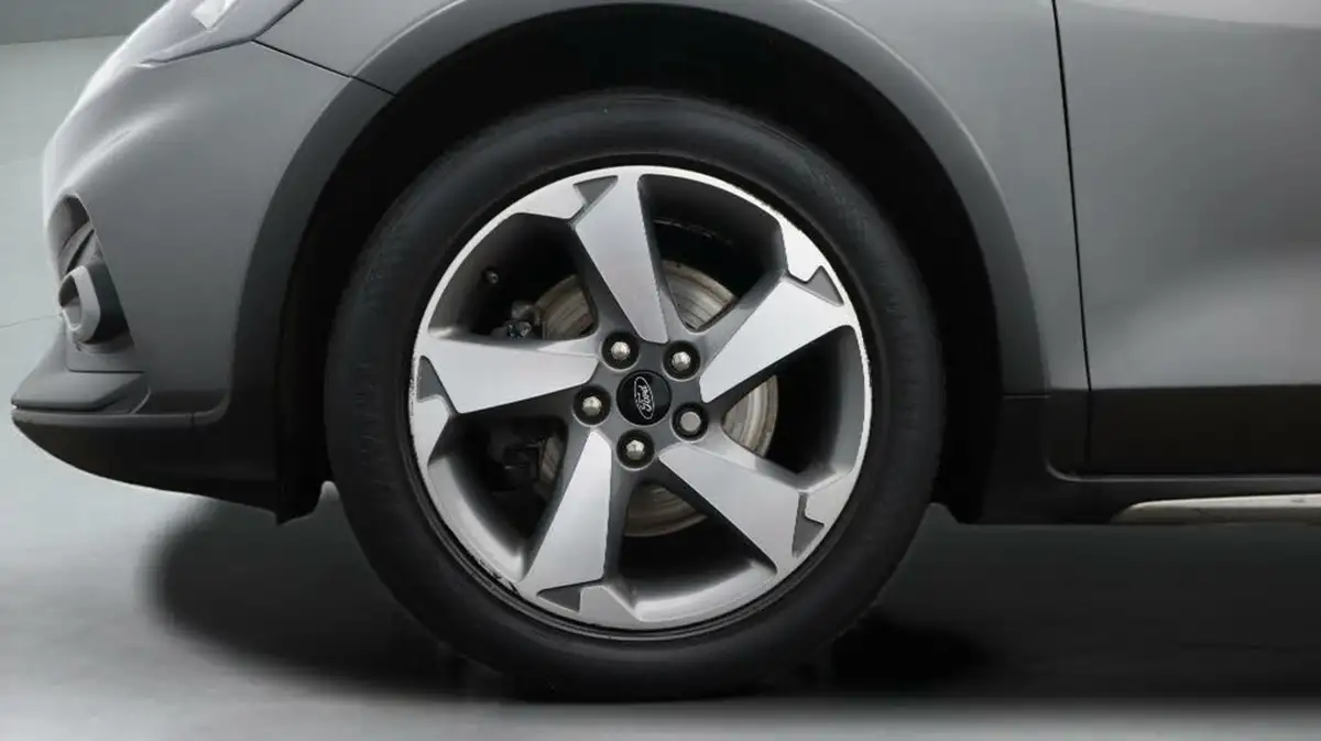 2019-ford-focus-10t-active-hatchback-big-18