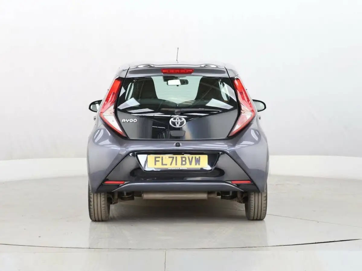 2021-toyota-aygo-10-vvt-i-x-play-tss-big-8