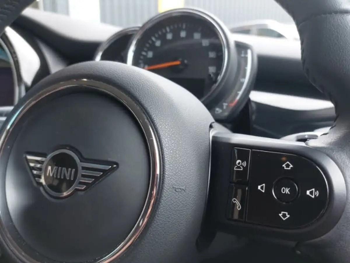 2022-mini-cooper-15-cooper-classic-hatchback-5d-big-14