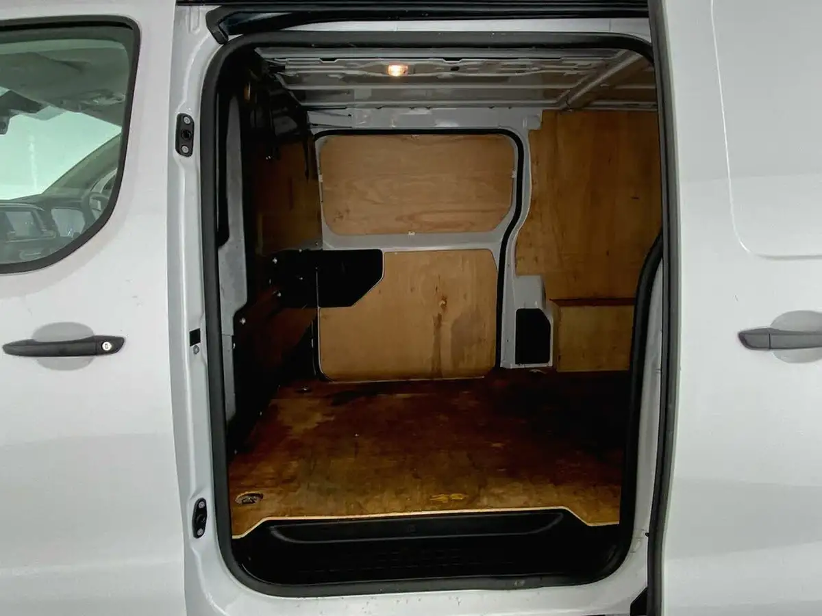 2023-peugeot-expert-15-bluehdi-professional-premium-standard-1000-big-27