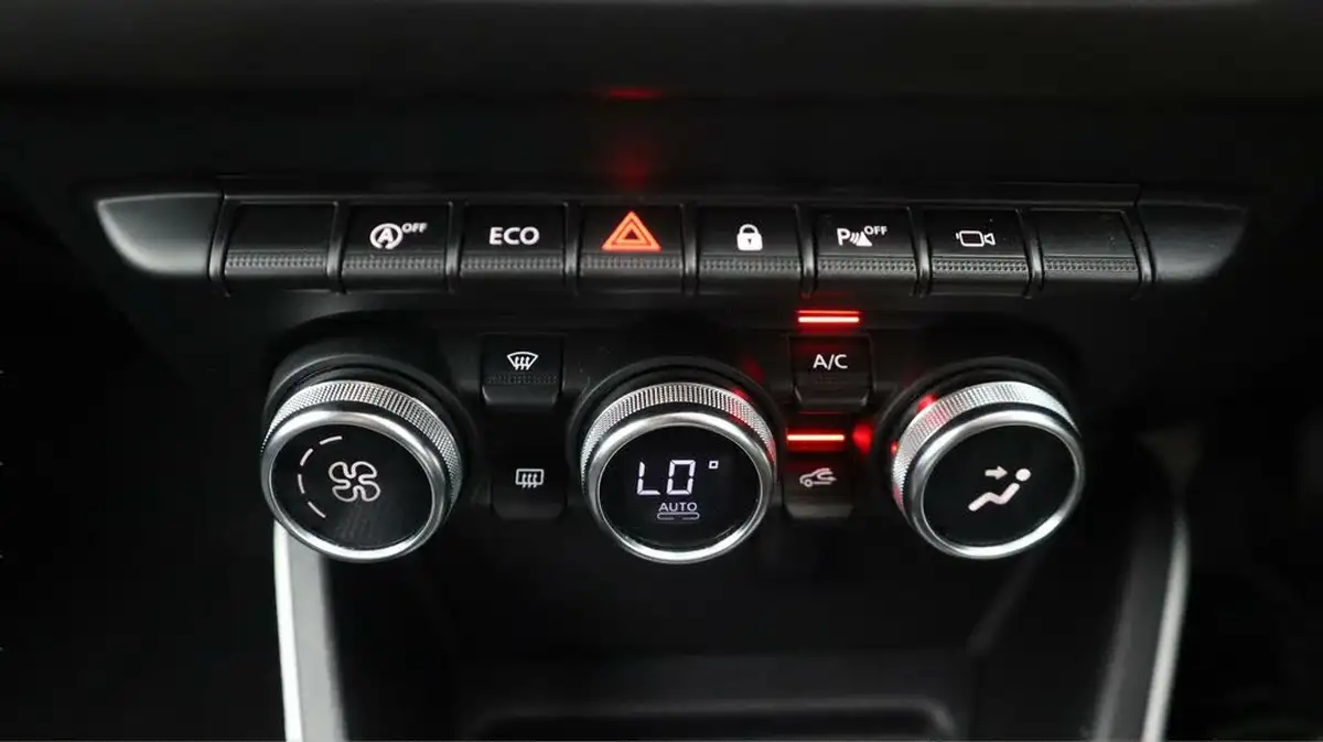 2021-dacia-duster-10-tce-prestige-100bhp-bi-fuel-big-12