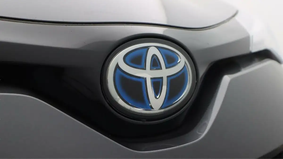 2020-toyota-c-hr-18-vvt-i-excel-big-23