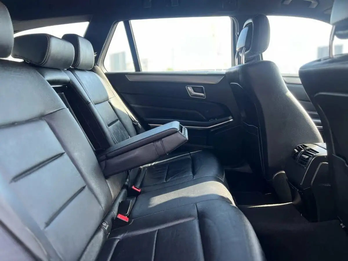2016-mercedes-benz-e-class-21cdi-e220-amg-night-edition-estate-5d-big-10