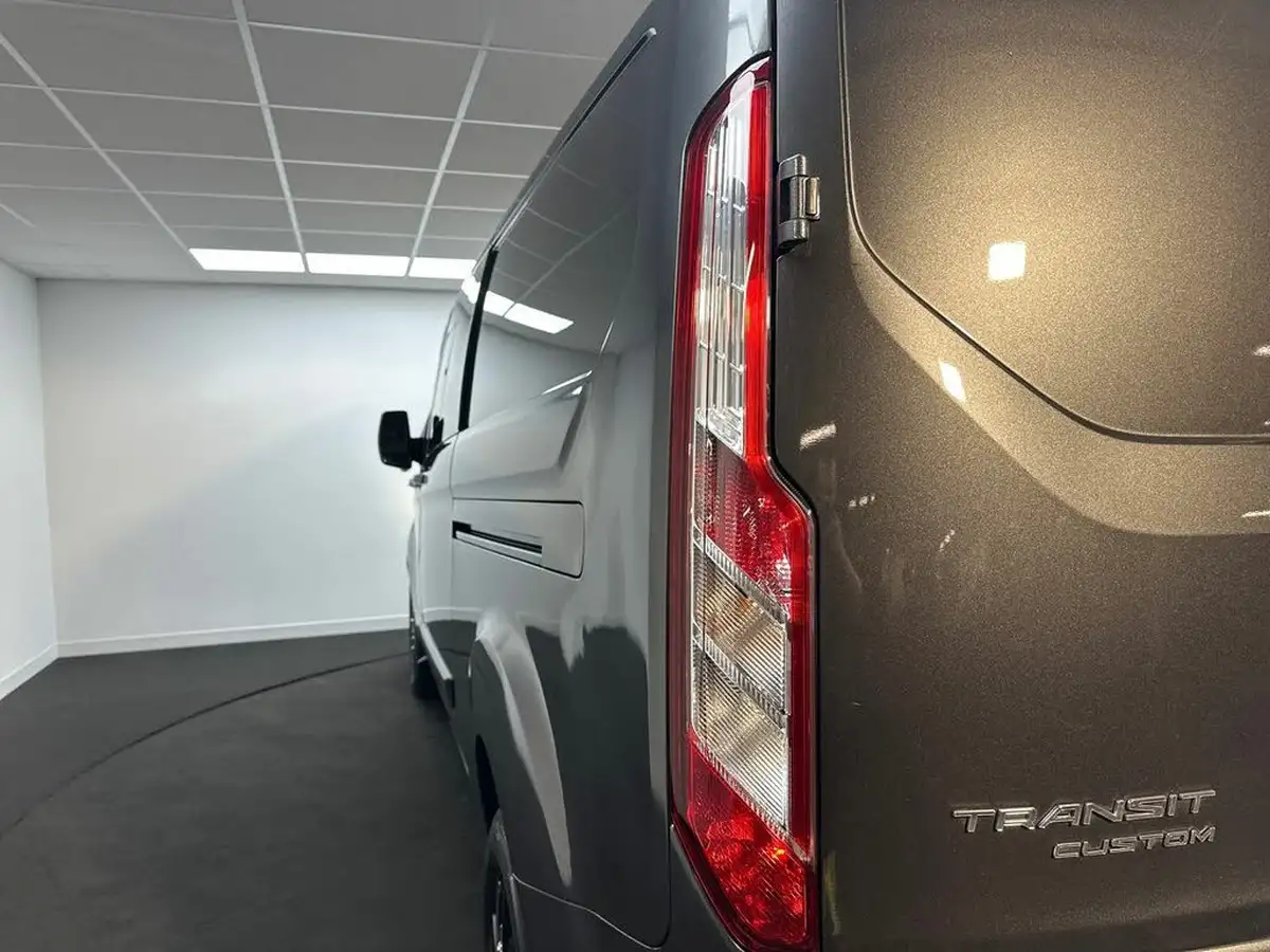 2022-ford-transit-custom-20tdci-300-l2h1-limited-170pseu6dt-double-cab-in-van-auto-big-33